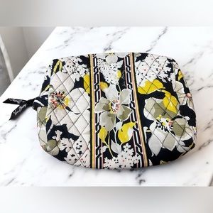 Vera Bradley cosmetic bag